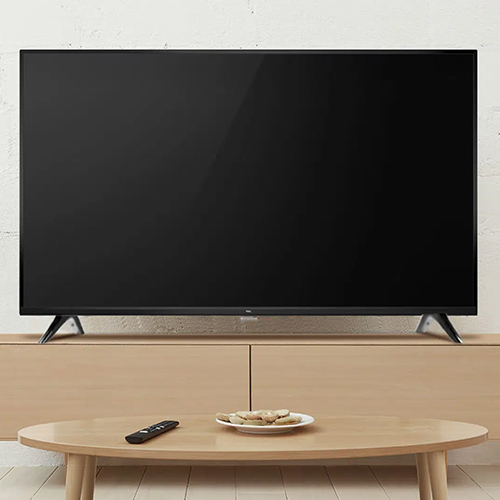 TCL-D3200-32-inch-FHD-TV-in-living-room